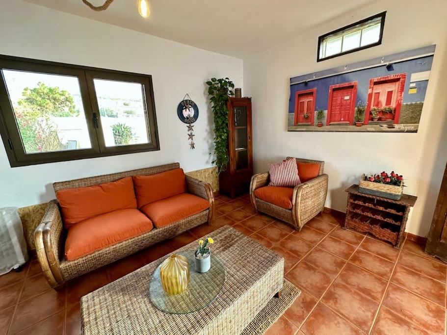 Вилла Peaceful Oasis With Magical Sea Views And A Pool Санта-Крус-де-Тенерифе Экстерьер фото