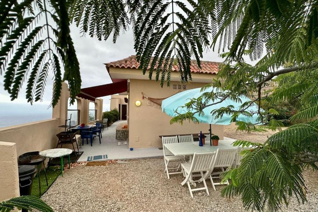 Вилла Peaceful Oasis With Magical Sea Views And A Pool Санта-Крус-де-Тенерифе Экстерьер фото